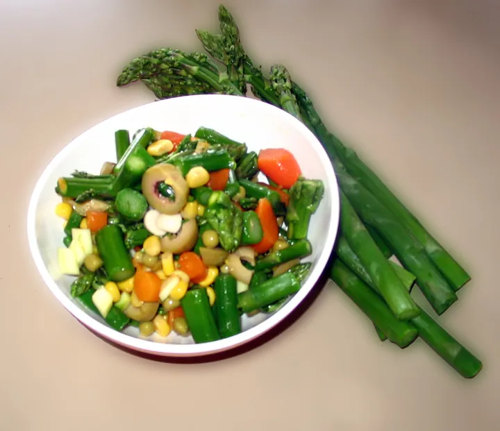 Grüner Spargelsalat