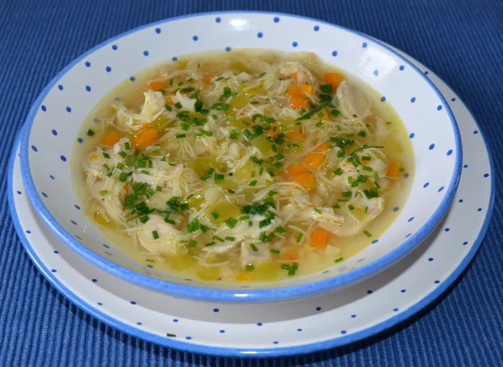 Ungarische Hühnersuppe