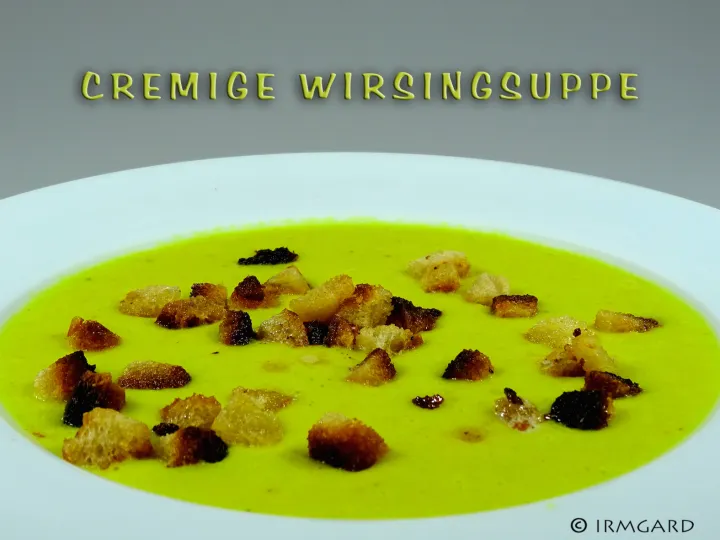 Cremige Wirsingsuppe