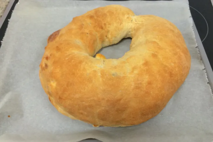 Gefüllter Brotkranz (Kenwwod Cooking Chef-Rezept)