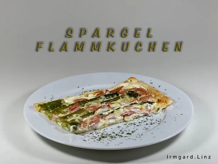 Spargelflammkuchen