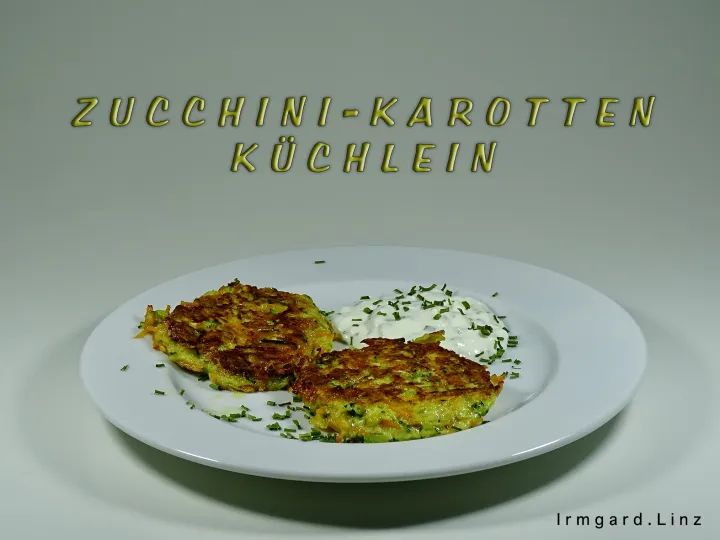Zucchini-Karotten-Küchlein