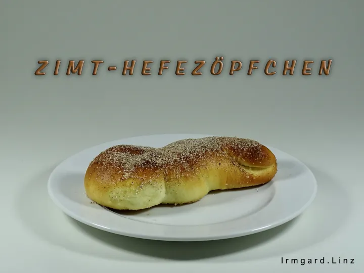 Zimt-Hefezöpfchen