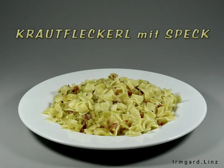 Krautfleckerl mit Speck