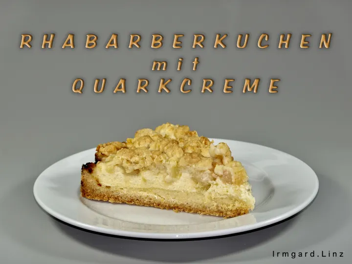 Rhabarberkuchen mit Quarkcreme
