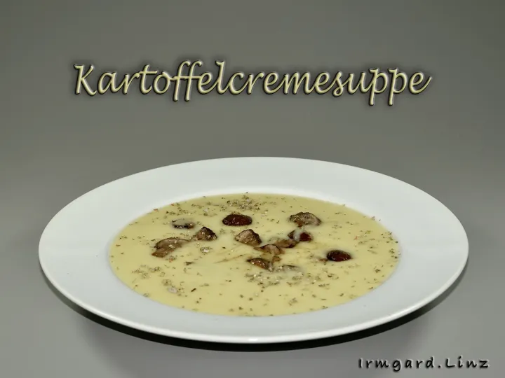 Kartoffelcremesuppe mit Pilzen