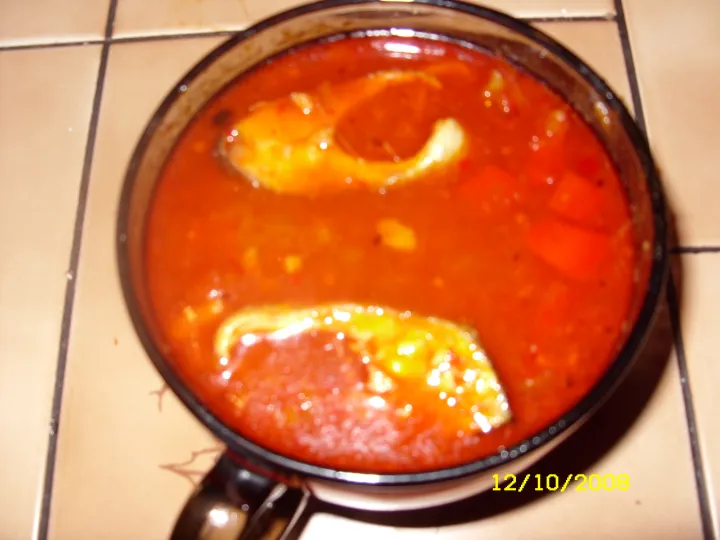 Fischsuppe à la Willi  nach Ungarnart