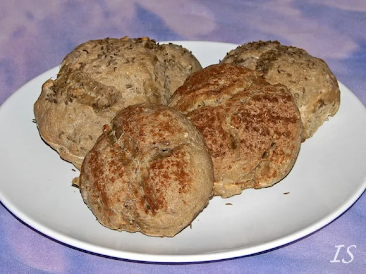 Kümmelbrötchen