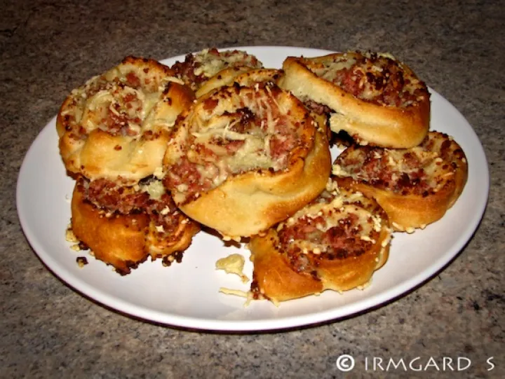 Wurst-Käse-Schnecken