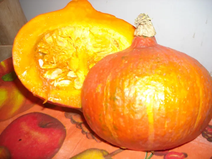 Erdäpfelknödel mit Kürbisfülle