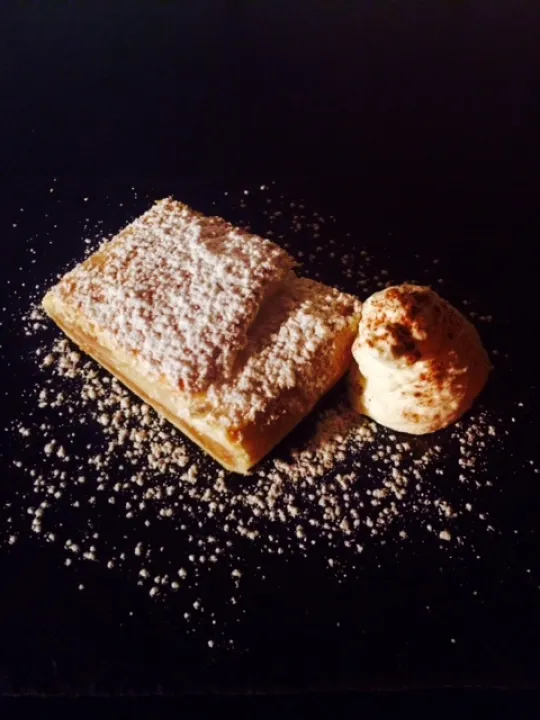 Birnenstrudel mit Amaretto