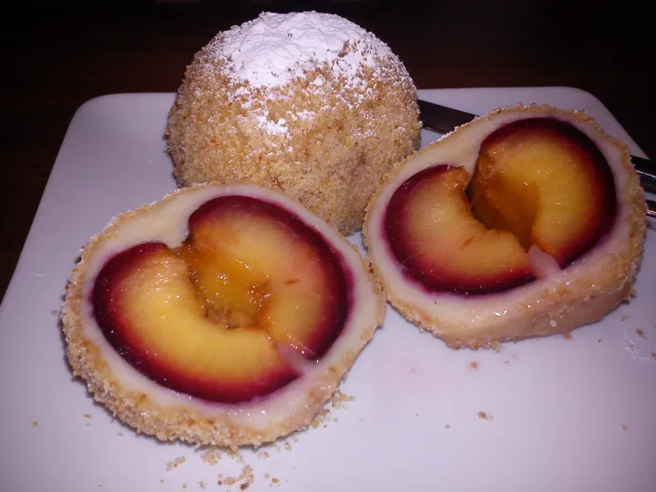 Zwetschkenknödel