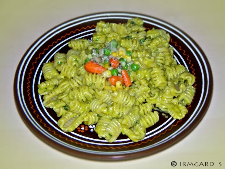 Radiatori mit Gemüsesosse