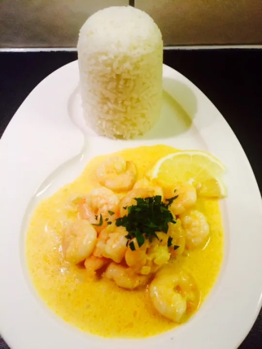 Garnelen in Curry-Kokossauce