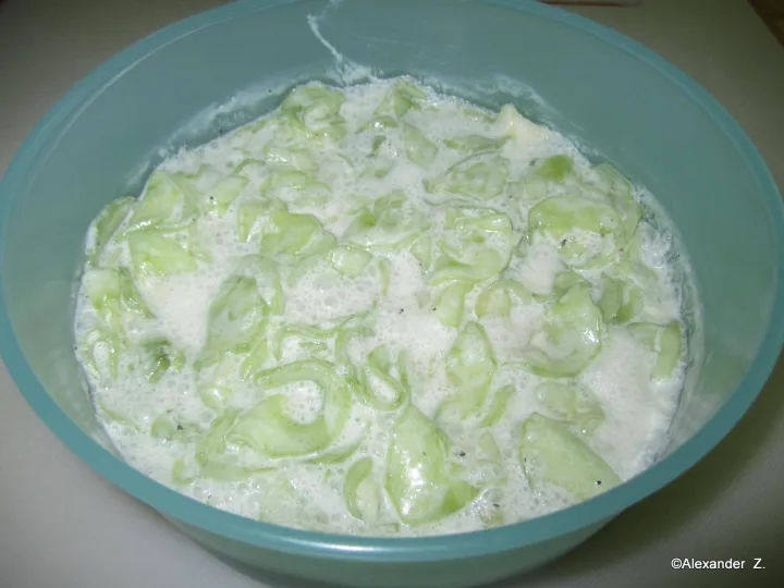 Gurken - Rahmsalat