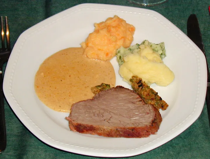 Hieferscherzel mit Kräutermasse