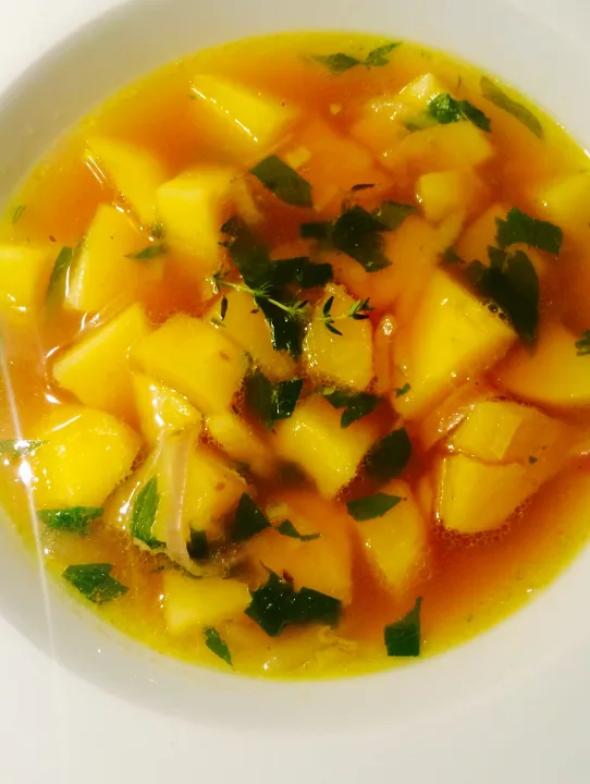 Würzige Kartoffel -Suppe