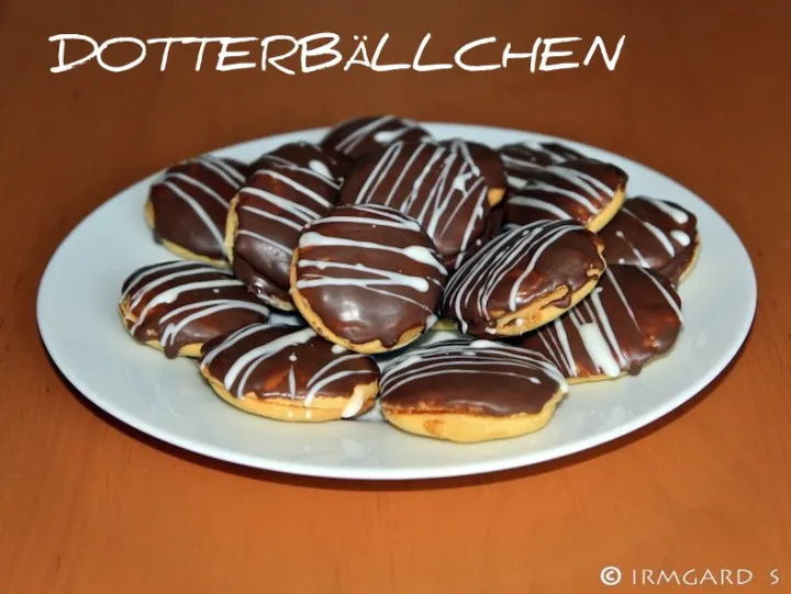 Dotterbällchen