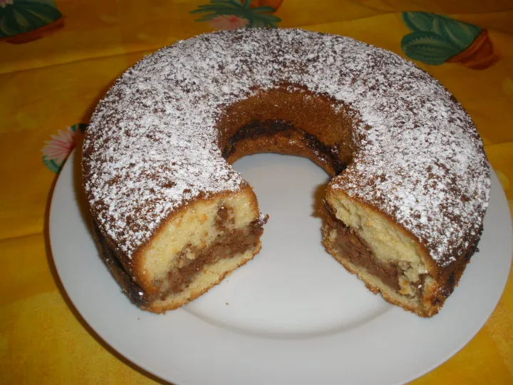 Kuchen mit Apfel - Nuss - Füllung