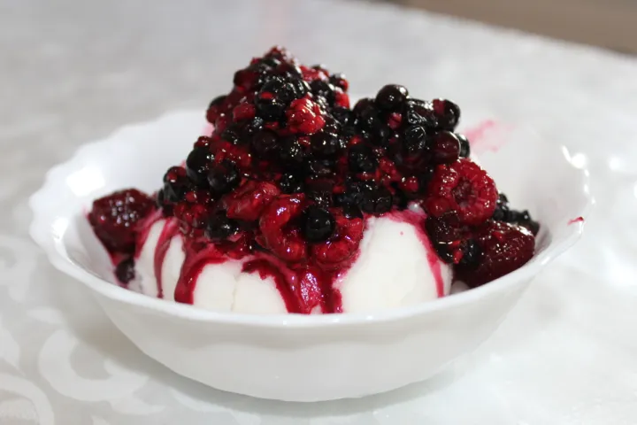 Beeren-Zitronensorbet