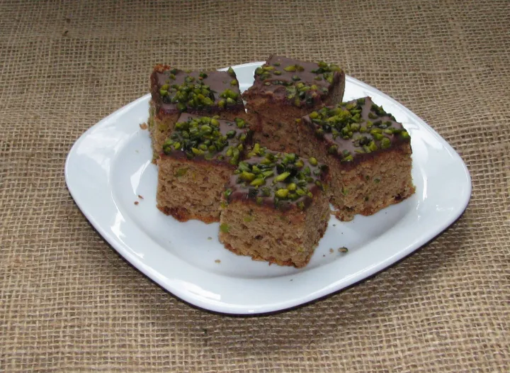 Pistazien-Brownies mit Ahornsirup