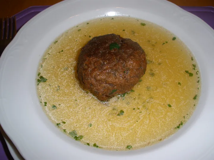 Leberknödel Suppe