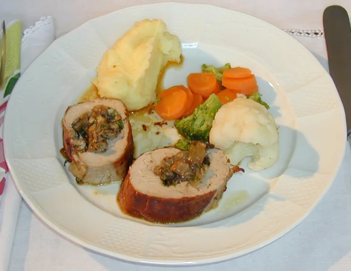 Schweinsfischerl mit Steinpilzfülle