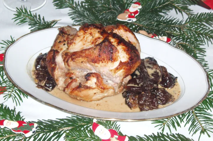 Schweinsnuss mit Dörrzwetschkensauce