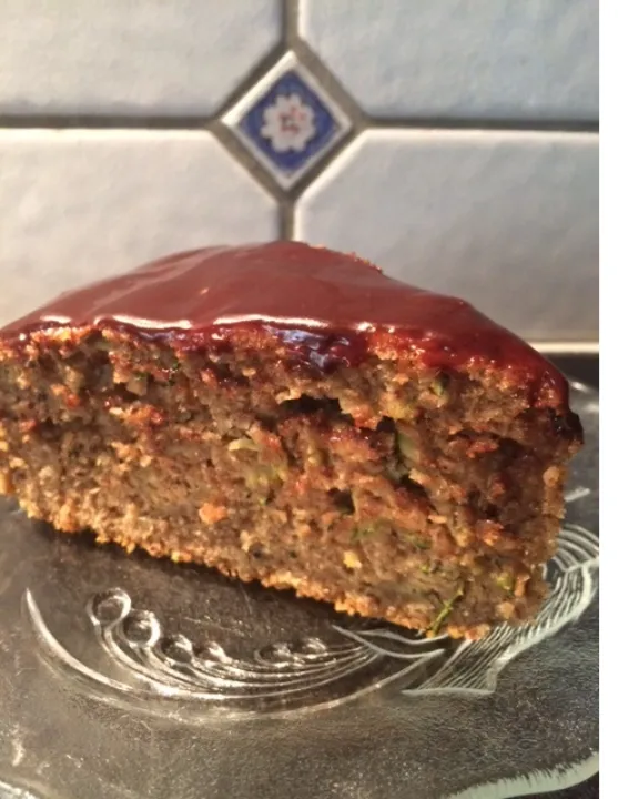 ZUCCHINI Kuchen im Schokomantel