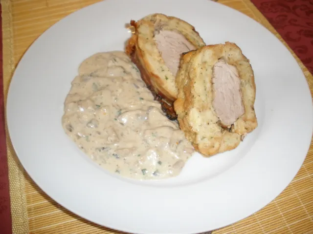 Schweinefilet im Semmelknödelmantel