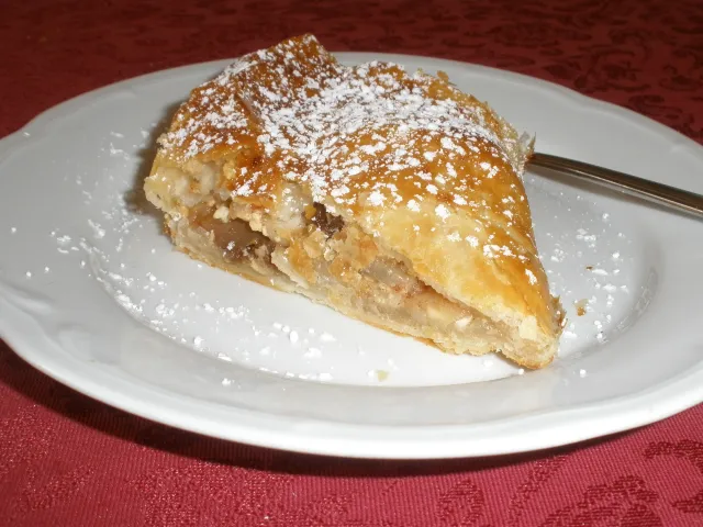 Schneller Topfen-Apfel Strudel