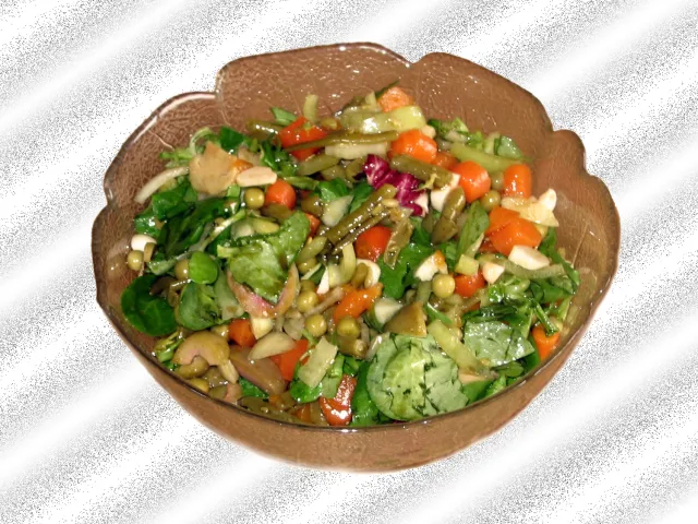 Vogerlsalat mit Gemüse