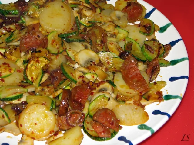 Gemüsepfanne mit Chorizo