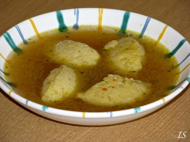 Grießnockerlsuppe