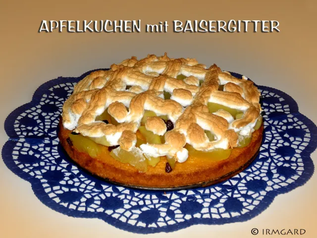 Apfelkuchen mit Baisergitter