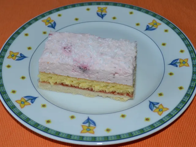 Erdbeerschnitten mit Joghurt-Creme