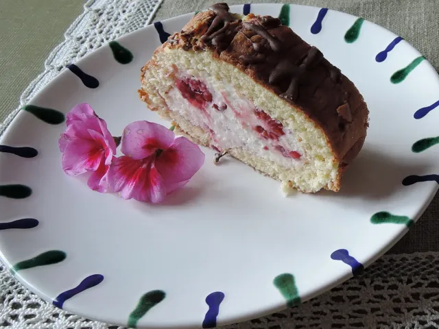 Himbeer-Joghurt-Roulade