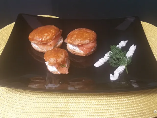 Scones Räucherlachs Weckerl