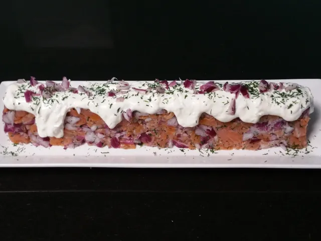 Räucherlachs Rillettes mit Kren - Häubchen