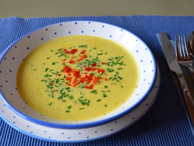 Gelbe Paprikacreme Suppe