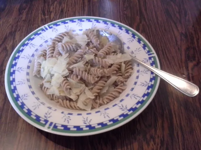 Vollkornnudeln mit Kraut (Weißkohl)