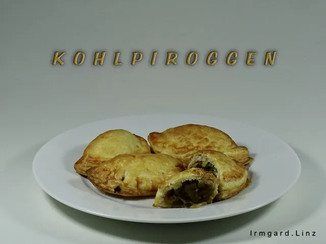Russische Kohlpiroggen