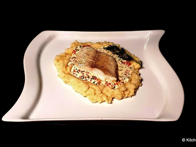 Gebratener Kabeljau mit Kaviarsauce