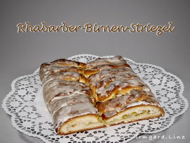 Rhabarber-Birnen-Striezel