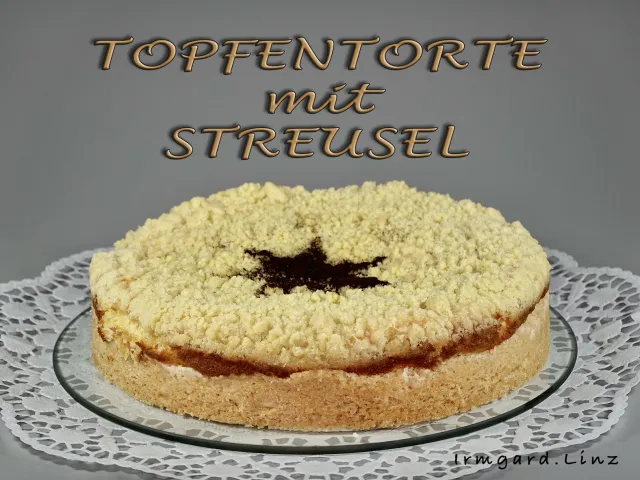 Topfentorte mit Streusel