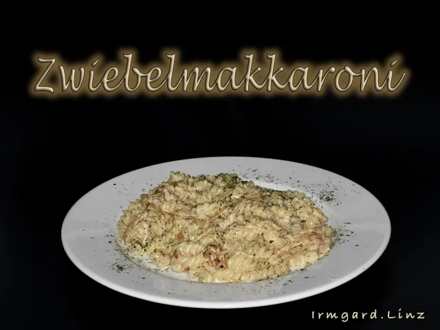 Zwiebelmakkaroni