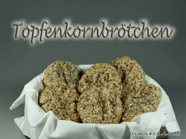 Topfenkornbrötchen