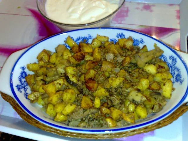 kartoflen mit fleisch