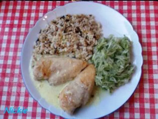 Hähnchenbrustfilet mit Zitrus-Vanille-Soße,Reis-Korn Mischung und Blitz-Gurkensalat