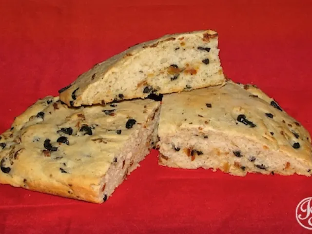 Orientalisches Olivenbrot